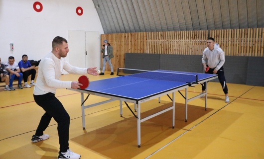 Үстел теннисі: Жітіқарадағы спорттық бәсеке